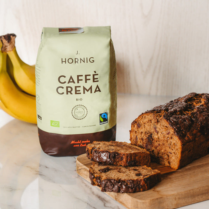 Veganes Bananenbrot mit fairem Kaffee