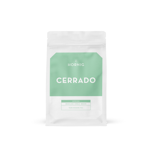 Eine Packung J. Hornig Cerrado Espresso Spezialitätenkaffee.